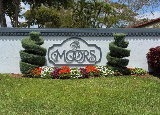 Property at 17012 NW 66th Ct, Hialeah, FL 33015, 2 beds, 2 baths