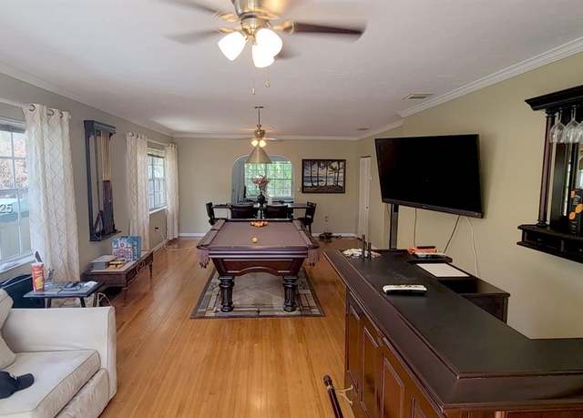 Property at 3325 Alton Rd, Miami Beach, FL 33140, 3 beds, 2 baths