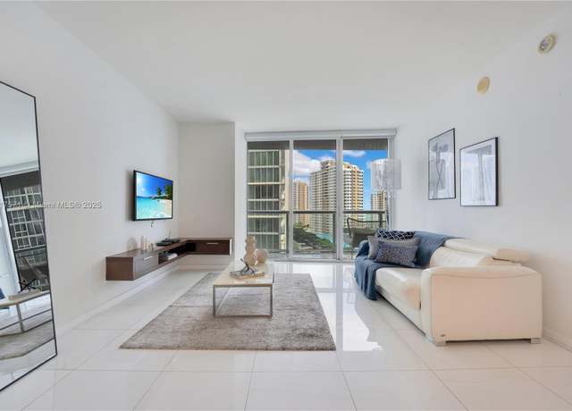 Property at 485 Brickell Ave #1801, Miami, FL 33131, 1 bed, 1 bath