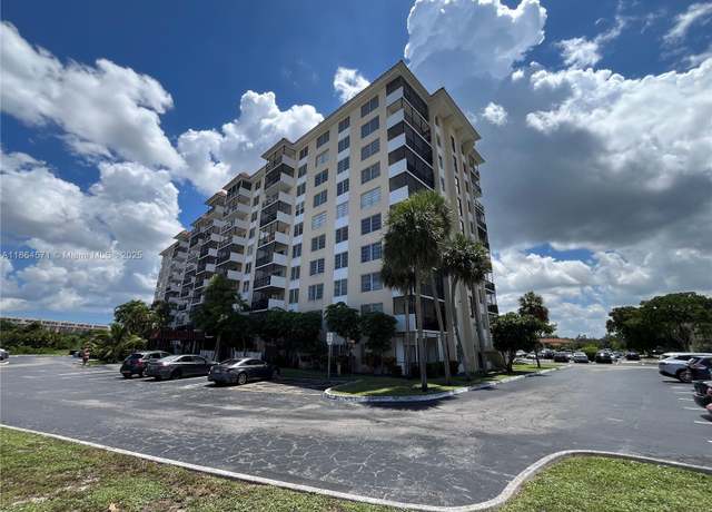 Property at 4164 Inverrary Dr #215, Lauderhill, FL 33319, 2 beds, 2 baths