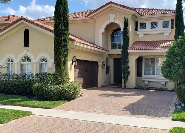 Property at 9042 Silver Glen Way, Lake Worth, FL 33467, 4 beds, 3 baths