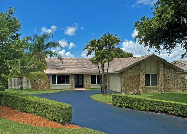 Property at 308 NW 108th Ave, Coral Springs, FL 33071, 4 beds, 2 baths