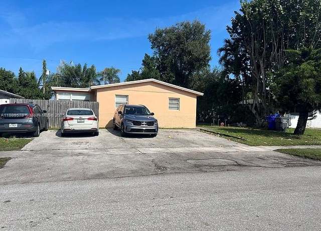 Property at 6301 Moseley St, Hollywood, FL 33024, 12 beds, 6 baths