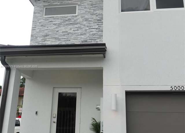 Property at 5000 SW 37th St, Pembroke Park, FL 33023, 3 beds, 2.5 baths