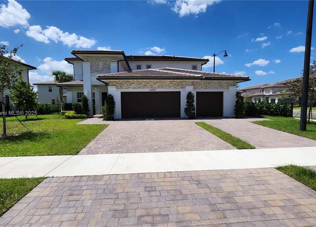 Property at 12336 SW 43rd Ct, Davie, FL 33330, 5 beds, 4.5 baths