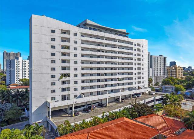 Property at 36 NW 6th Ave #706, Miami, FL 33128, 2 beds, 2 baths