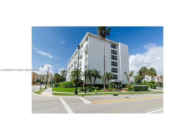 Property at 17800 Atlantic Blvd #203, Sunny Isles Beach, FL 33160, 1 bed, 1.5 baths