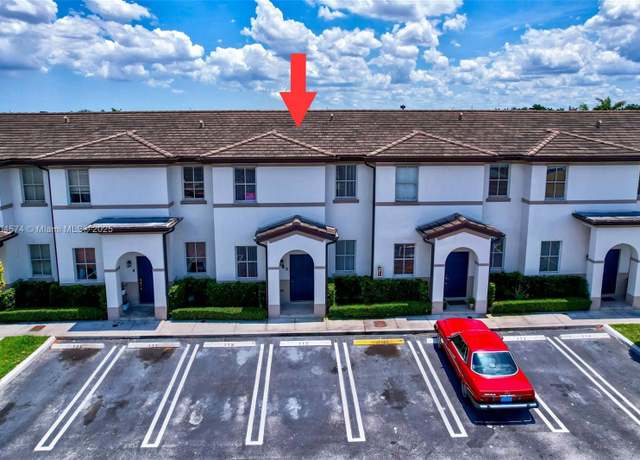 Property at 8199 W 36th Ave #5, Hialeah, FL 33018, 3 beds, 2.5 baths