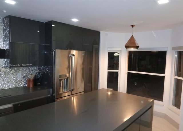 Property at 3340 SW 50th St, Hollywood, FL 33312, 4 beds, 2.5 baths