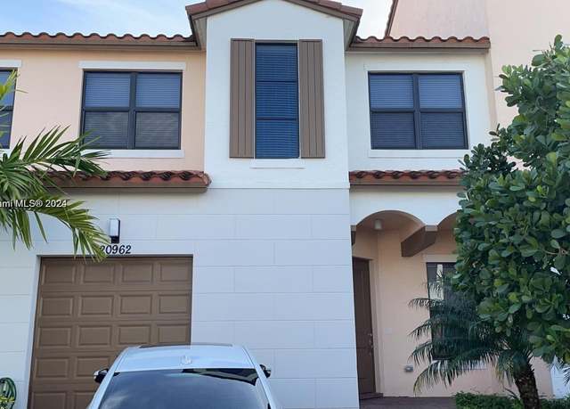 Property at 20962 NW 1st Dr #20962, Pembroke Pines, FL 33029, 3 beds, 2.5 baths