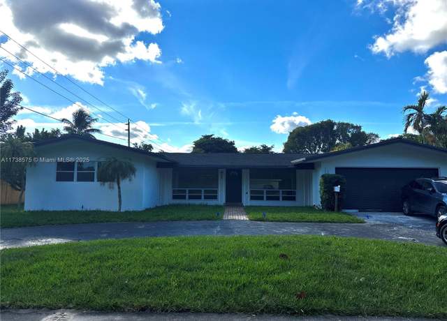 Property at 861 N Bel Air Dr, Plantation, FL 33317, 3 beds, 2 baths