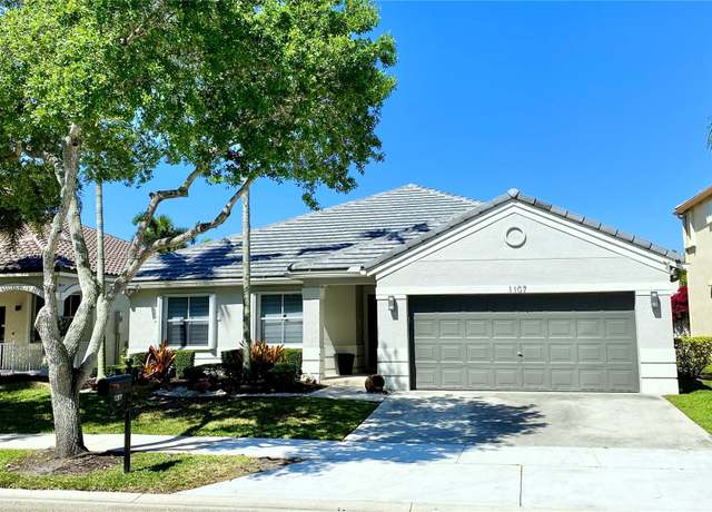 Property at 1107 Fairfield Meadows Dr, Weston, FL 33327, 4 beds, 2.5 baths