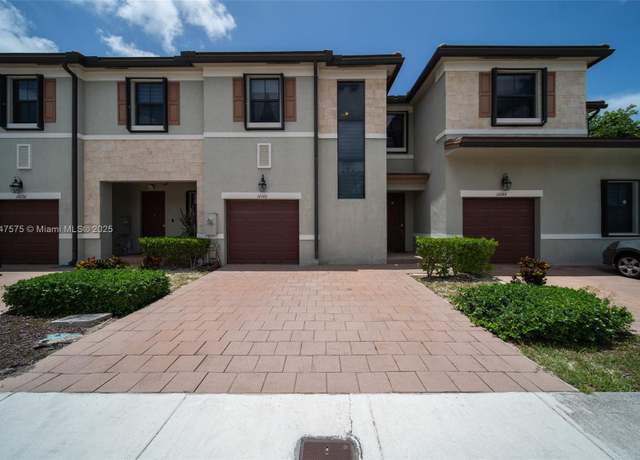 Property at 10140 W 32nd Ln, Hialeah, FL 33018, 3 beds, 2.5 baths