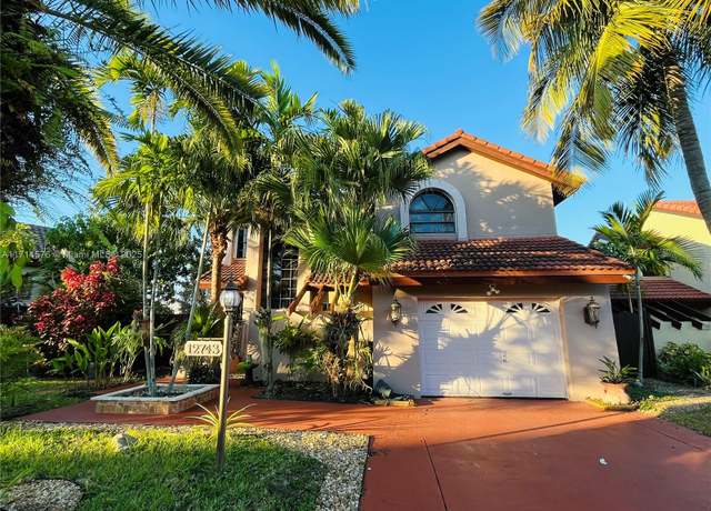Property at 12743 SW 61st Ter, Miami, FL 33183, 5 beds, 3 baths