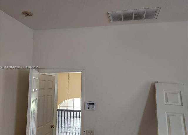 Property at 20123 Still Wind Dr, Other City - In The State Of Florida, FL 33647, 5 beds, 3 baths