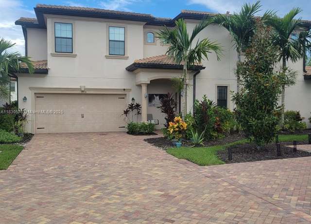 Property at 1154 Penrose Ct, Naples, FL 34113, 3 beds, 2.5 baths