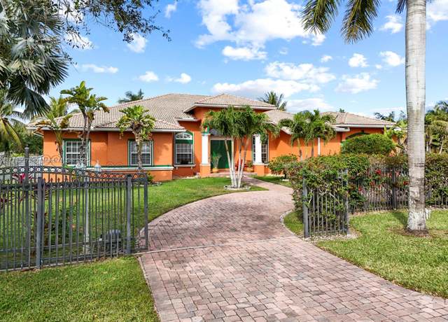 Property at 16741 SW 282nd St, Homestead, FL 33030, 4 beds, 3 baths