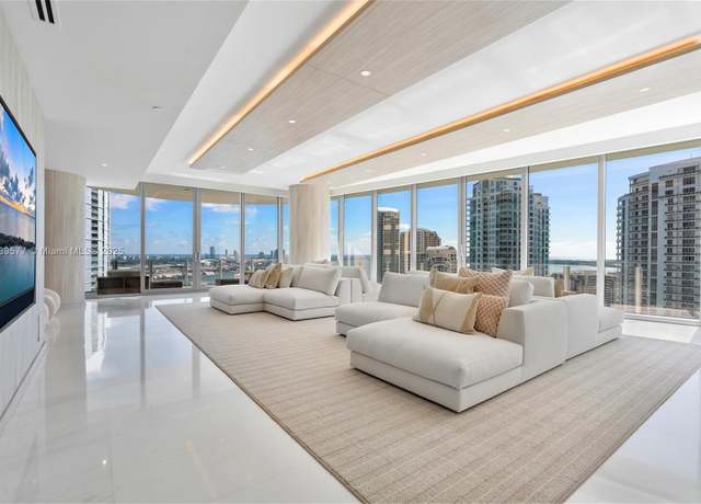 Property at 300 Biscayne Blvd Way #2701, Miami, FL 33131, 5 beds, 5.5 baths