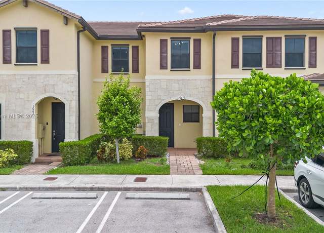 Property at 10617 W 33rd Way, Hialeah, FL 33018, 3 beds, 2.5 baths