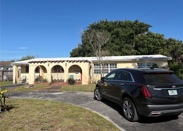 Property at 3017 Bahama Dr, Miramar, FL 33023, 4 beds, 2 baths