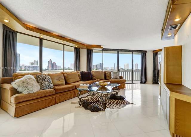 Property at 3000 Island Blvd #706, Aventura, FL 33160, 2 beds, 3 baths