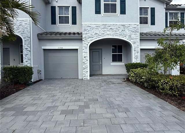 Property at 1150 SE 26th Ter, Homestead, FL 33035, 3 beds, 2.5 baths