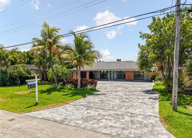 Property at 2417 NE 18th Ave, Wilton Manors, FL 33305, 3 beds, 2 baths