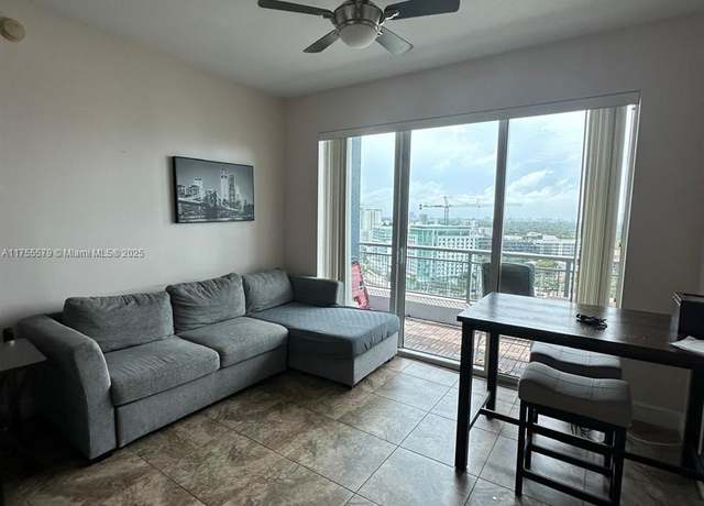 Property at 60 SW 13th St #1405, Miami, FL 33130, 1 bed, 1.5 baths