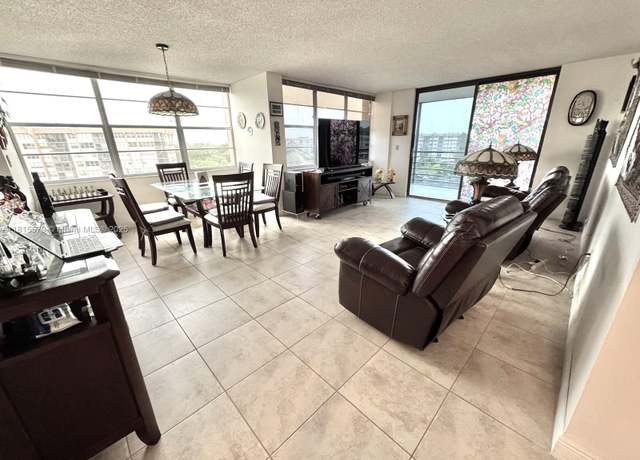Property at 1100 Saint Charles Pl #712, Pembroke Pines, FL 33026, 2 beds, 2 baths