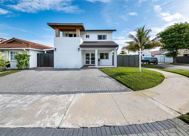 Property at 9023 NW 111th Ter, Hialeah Gardens, FL 33018, 4 beds, 2.5 baths