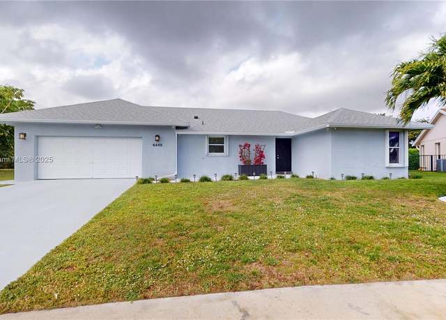 Property at 6455 Hitchin Post Way, Delray Beach, FL 33484, 2 beds, 2 baths