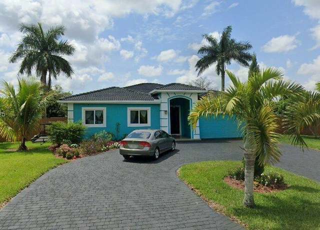 Property at 20422 SW 317th St, Homestead, FL 33030, 4 beds, 2.5 baths