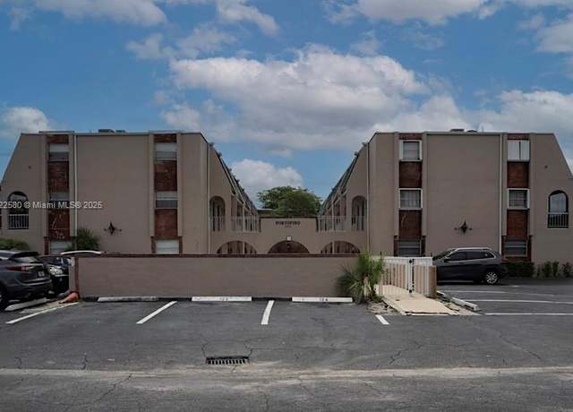 Property at 1100 SE 4th Ave #14, Deerfield Beach, FL 33441, 1 bed, 1 bath