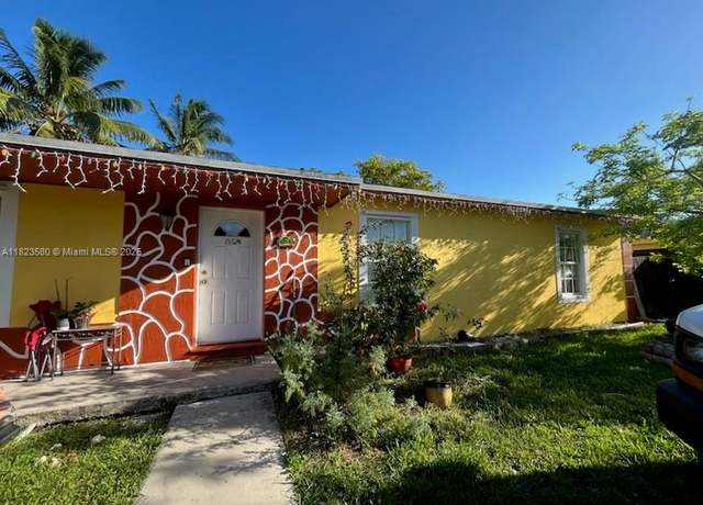 Property at 15724 SW 304th Ter, Homestead, FL 33033, 4 beds, 2 baths