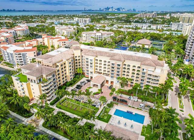 Property at 765 Crandon Blvd #305, Key Biscayne, FL 33149, 3 beds, 3 baths