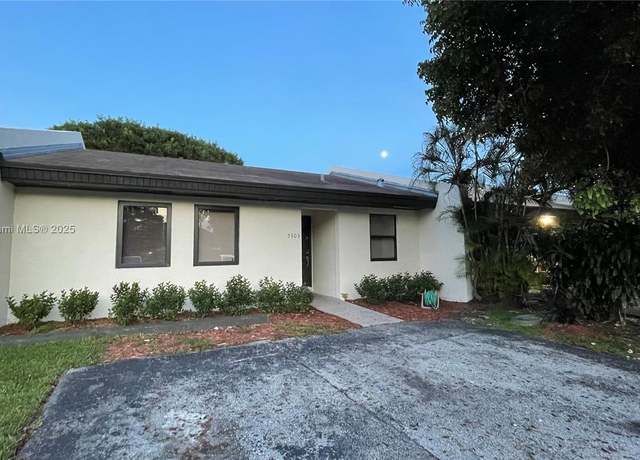 Property at 5303 SW 138th Ct #5303, Miami, FL 33175, 3 beds, 1 bath