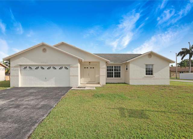 Property at 13723 SW 282nd Ter, Homestead, FL 33033, 3 beds, 2 baths