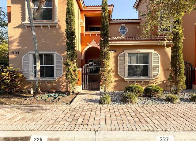 Property at 12154 SW 27th St #1102, Miramar, FL 33025, 2 beds, 2.5 baths