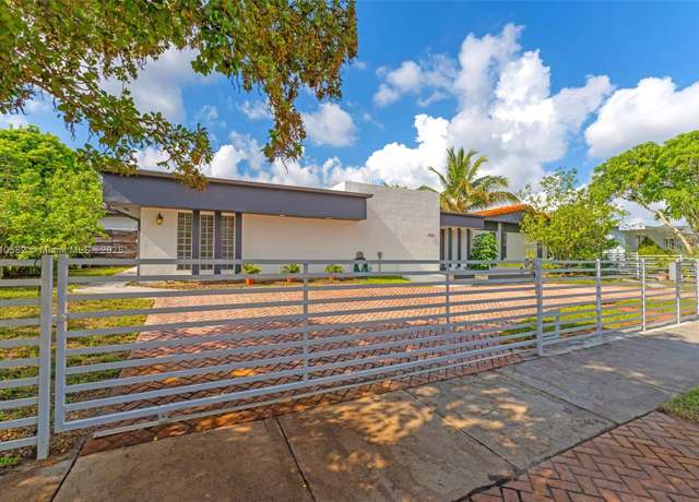Property at 9350 SW 88th Ter, Miami, FL 33176, 5 beds, 3 baths