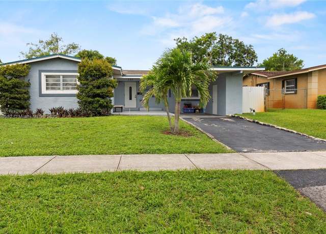 Property at 121 SW 28th Ter, Fort Lauderdale, FL 33312, 5 beds, 2.5 baths