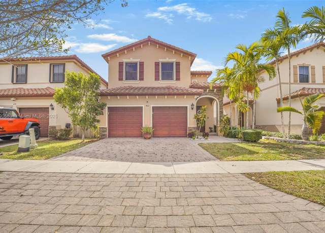 Property at 462 SE 33rd Ter, Homestead, FL 33033, 5 beds, 3 baths