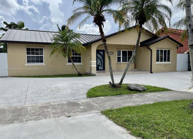 Property at 17086 SW 144th Ct, Miami, FL 33177, 3 beds, 2 baths