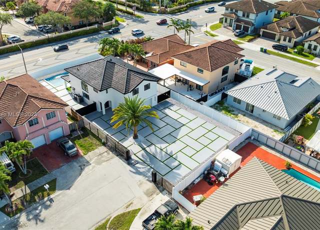 Property at 3002 SW 151st Ct, Miami, FL 33185, 4 beds, 3.5 baths