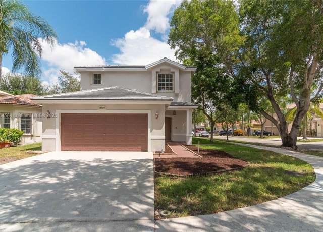Property at 4907 Pelican Mnr, Coconut Creek, FL 33073, 3 beds, 2.5 baths