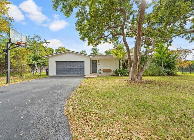 Property at 10320 SW 121st St, Miami, FL 33176, 4 beds, 2 baths