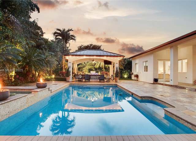 Property at 8050 SW 175th St, Palmetto Bay, FL 33157, 6 beds, 5 baths