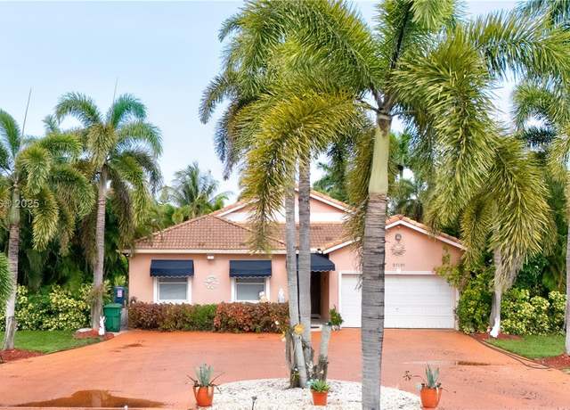 Property at 21551 SW 187th Ave, Miami, FL 33187, 4 beds, 2 baths