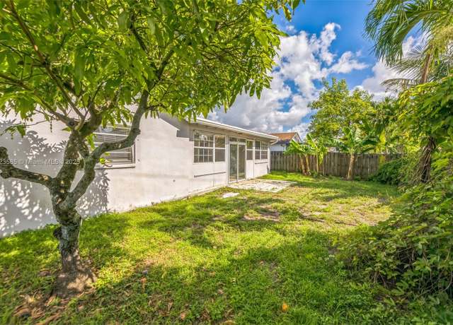 Property at 22226 SW 62nd Ave, Boca Raton, FL 33428, 3 beds, 2 baths