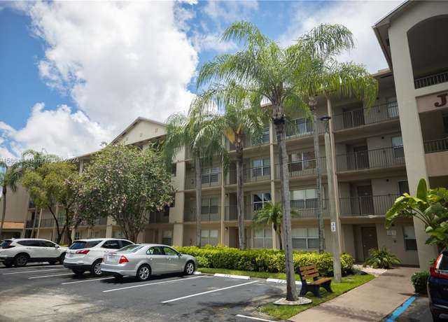 Property at 650 SW 138th Ave Unit 210J, Pembroke Pines, FL 33027, 2 beds, 2 baths