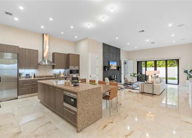 Property at 5855 W Brookfield Cir W, Hollywood, FL 33312, 5 beds, 3.5 baths
